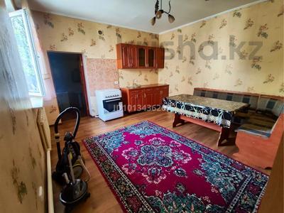 Жеке үй · 2 бөлме · 40 м² · 8 сот., Тәуелсіздік 2 103, бағасы: 80 000 ₸ в Абае