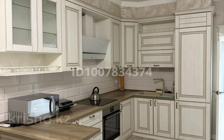 2-комнатная квартира · 74 м² · 8/8 этаж, Сатыбалды Дауымова 69 за 30 000 ₸ в Уральске — фото 18