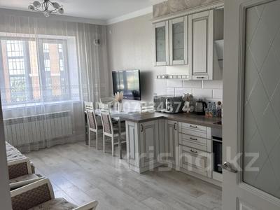2-комнатная квартира · 74 м² · 8/8 этаж, Сатыбалды Дауымова 69 за 35 000 ₸ в Уральске