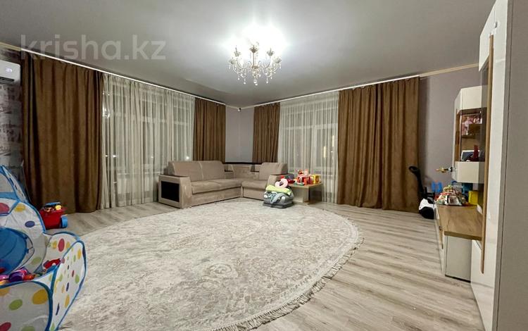 3-комнатная квартира, 102.7 м², 4/7 этаж, Нурсултана Назарбаева 223