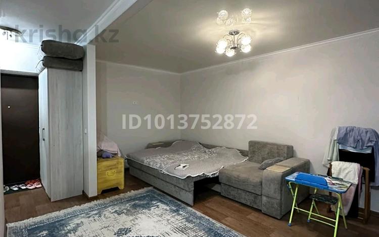 1-бөлмелі пәтер · 30 м² · 5/5 қабат, Жаңа қала ш/а., Пичугина 240, бағасы: 14 млн ₸ в Караганде, Казыбек би р-н — фото 2