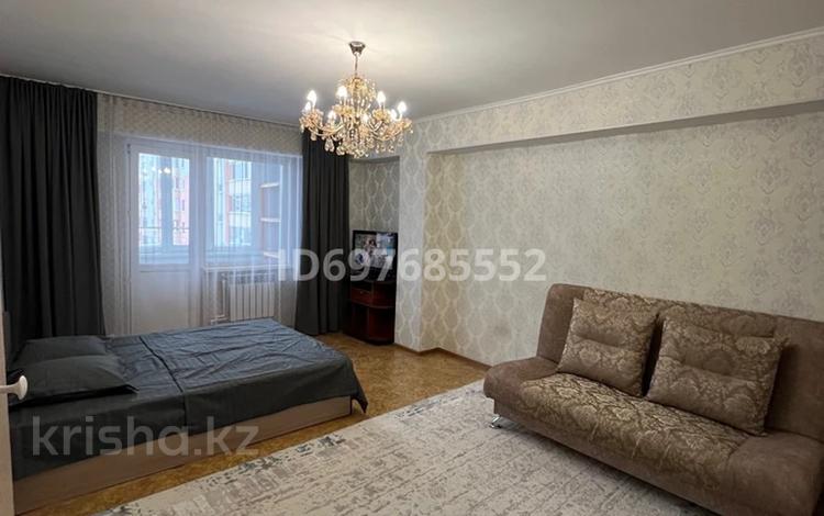 1-комнатная квартира · 54 м² · 5/10 этаж, Есенберлина 6А за 12 000 ₸ в Усть-Каменогорске, Ульбинский — фото 22