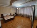 3-комнатная квартира, 128 м², 4/6 этаж помесячно, Сатбаев 39 за 200 000 〒 в Атырау — фото 3