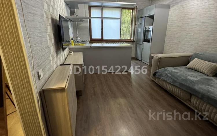 2-комнатная квартира · 40 м² · 1/9 этаж, Розыбакиева 279 за 280 000 ₸ в Алматы, Бостандыкский р-н — фото 2