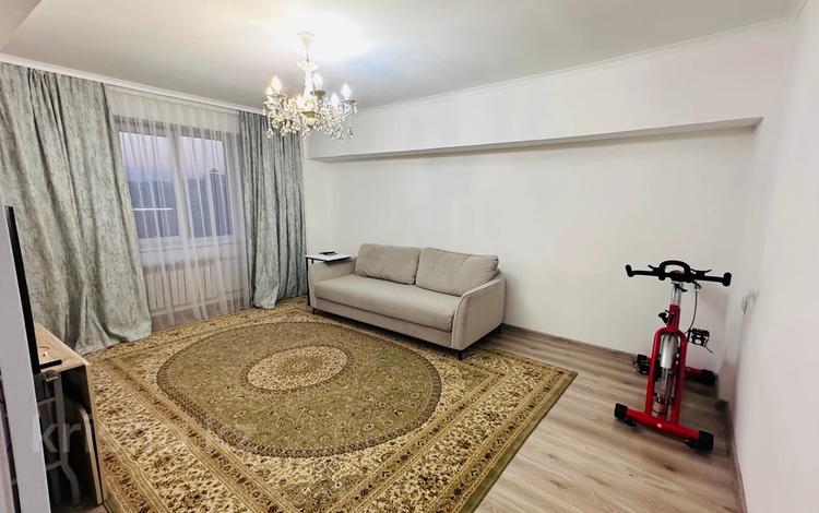 3-комнатная квартира · 82 м² · 8/9 этаж, Жарокова 288 за 63.5 млн ₸ в Алматы, Бостандыкский р-н — фото 2