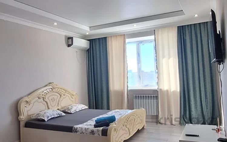 1-бөлмелі пәтер · 60 м² · 9/9 қабат, Нұрсая ш/а., Таумуш Жумагалиев 15 — Прямо возле Ярмарка дома, бағасы: 12 000 ₸ в Атырау, мкр Нурсая — фото 2