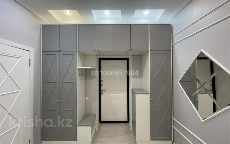 2-бөлмелі пәтер · 78 м² · 9/14 қабат, 17-й мкр, ​17-й микрорайон 6/1, бағасы: 37 млн ₸ в Актау — фото 12