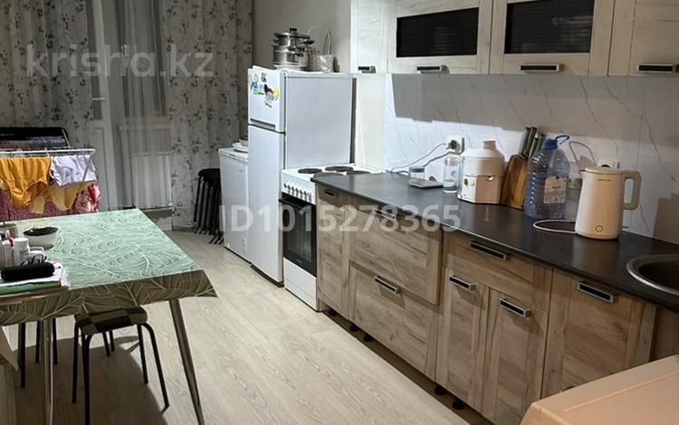 1-комнатная квартира · 40 м² · 1/9 этаж, мкр Шугыла, Райымбека 590/6 — Жуалы за 200 000 ₸ в Алматы, Наурызбайский р-н — фото 2