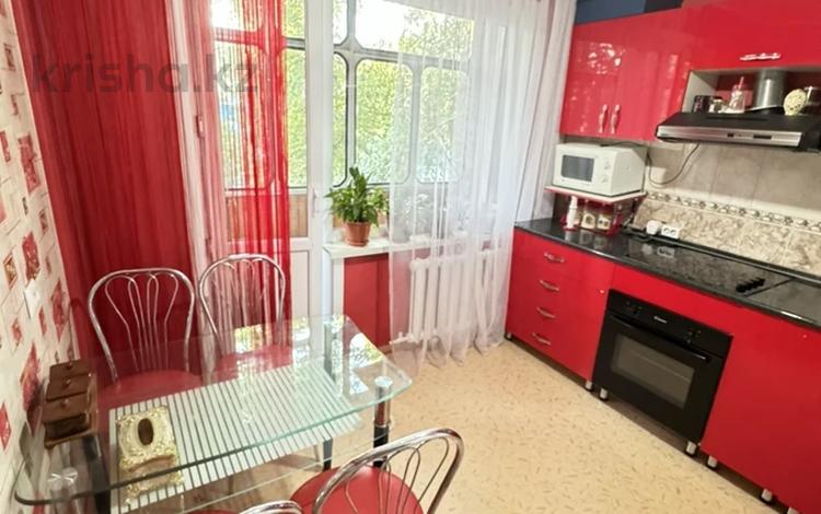 2-комнатная квартира · 53 м² · 2/5 этаж, Виноградова 13 за 26.9 млн ₸ в Усть-Каменогорске — фото 2