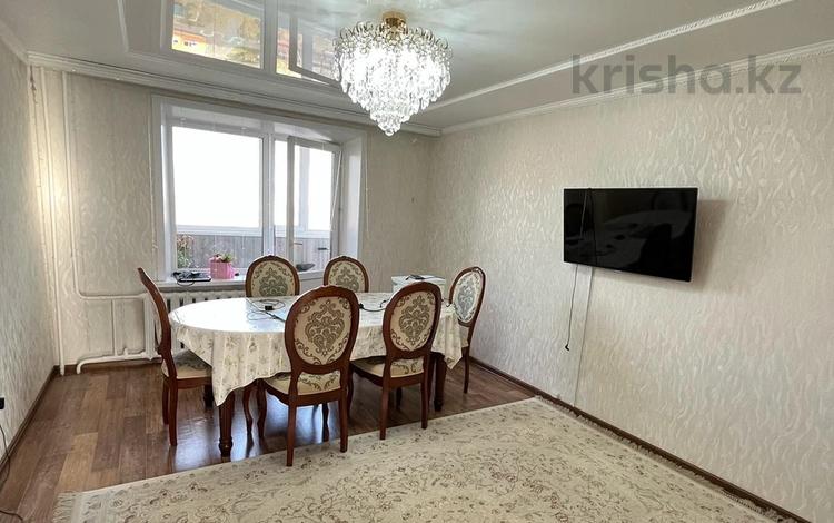 3-комнатная квартира, 70 м², 10/10 этаж, Жаяу Мусы 1 за 19.4 млн 〒 в Павлодаре — фото 2