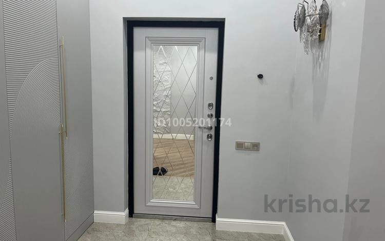 3-комнатная квартира · 80 м² · 9/10 этаж, 18 микрорайон 28 за 350 000 ₸ в Актау, 18-й мкр  — фото 2