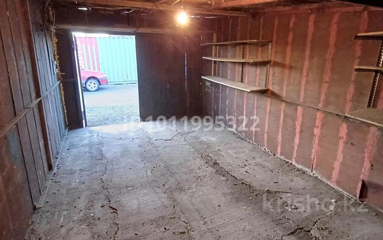 Гараж · 15 м² · Жиренколь 56а — Район Лесозавод, бағасы: 100 000 ₸ в Астане, р-н Байконур — фото 46