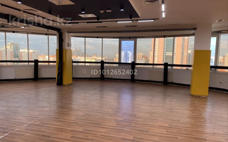 Свободное назначение, офисы · 230 м² за 900 000 ₸ в Астане, Сарыарка р-н — фото 2