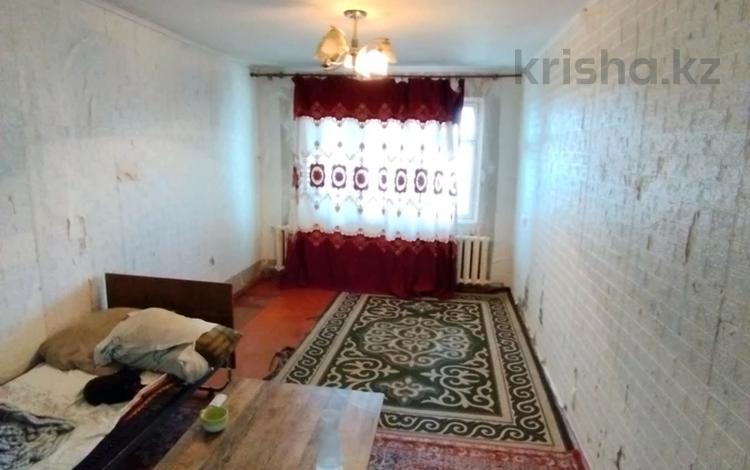 3-комнатная квартира · 60 м² · 5/5 этаж, 16-й микрорайон за 15.5 млн ₸ в Шымкенте, Аль-Фарабийский р-н — фото 2