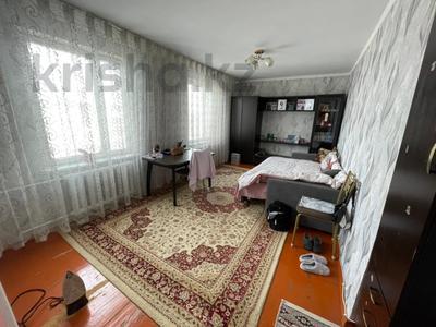 3-комнатная квартира · 56 м² · 5/5 этаж, самал 36 за 14.3 млн ₸ в Талдыкоргане, мкр Самал