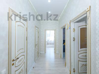 2-комнатная квартира, 69 м², 10/11 этаж, Абикен Бектуров за 43.5 млн 〒 в Астане, Нура р-н