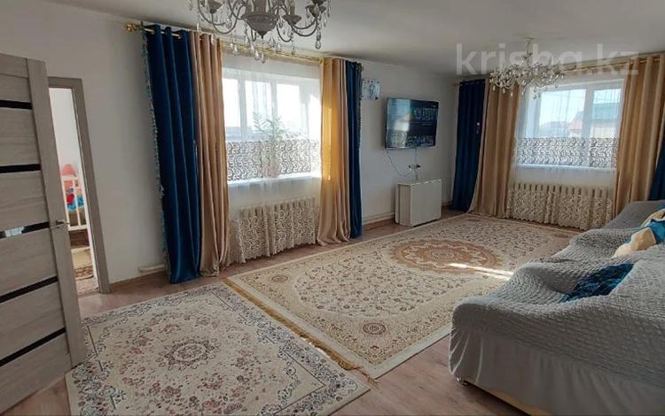 Отдельный дом • 4 комнаты • 150 м² • 11 сот., Азатык 73 за 29 млн 〒 в Косшы — фото 2