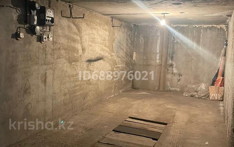 Гараж · 18 м² · мкр Аксай-5 — Момышулы Жубанова за 4 млн ₸ в Алматы, Ауэзовский р-н — фото 2