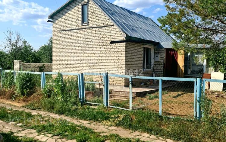 Дача · 3 комнаты · 60 м² · 12 сот., Пос.Новенький за 5 млн 〒 в Уральске — фото 2