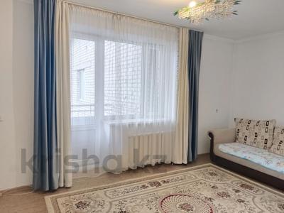 2-бөлмелі пәтер · 50 м² · 5/5 қабат, Самал 11а, бағасы: 100 000 ₸ в Талдыкоргане, мкр Самал