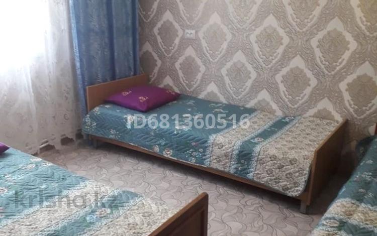Дом · 1 комната · 40 м², Абая 51/2 за 10 000 〒 в Бурабае — фото 7