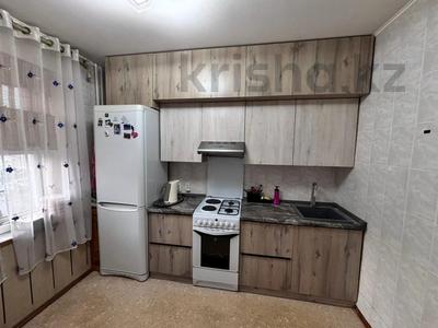 3-комнатная квартира · 64 м² · 1/5 этаж, Майкудук, Мкр Голубые пруды — Голубые пруды, Карла Макрса за 22.5 млн ₸ в Караганде, Алихана Бокейханова р-н