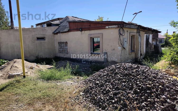 Часть дома · 3 комнаты · 70 м² · 3.3 сот., мкр Новый Город, Переулок Добровольный 6 -1 — Переулок Добровольный за 15 млн ₸ в Караганде, Казыбек би р-н — фото 2