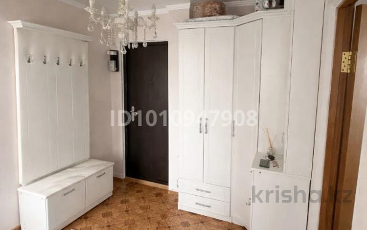 4-бөлмелі пәтер · 64 м² · 5/5 қабат, мкр 5 97k2, бағасы: 15 млн ₸ в Актобе — фото 7