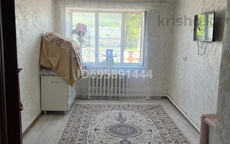 2-комнатная квартира, 32 м², 1/2 этаж, Устабаев 2/11