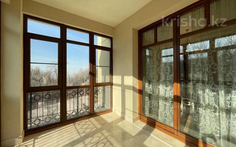 4-комнатная квартира · 226 м² · 2/3 этаж, мкр Юбилейный, Керей-Жәнібек хандар — В сторону Медеу за 400 млн ₸ в Алматы, Медеуский р-н — фото 2