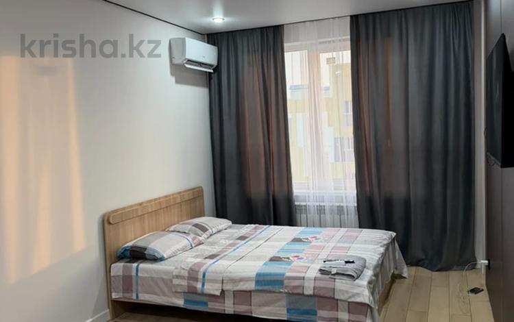 1-бөлмелі пәтер · 45 м² · 9/9 қабат, Шұғыла ш/а. 590/16 — Райымбек көшесінің қиылысында Апортқа қарама қарсы бетте, бағасы: 15 000 ₸ в Алматы, Наурызбайский р-н — фото 10