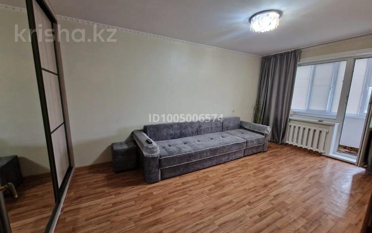 1-комнатная квартира · 33.9 м² · 4/5 этаж, Победы — Район короны за 15 млн ₸ в Петропавловске — фото 2