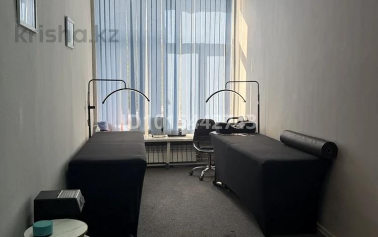 Салоны красоты · 15 м² за 50 000 ₸ в Алматы, Алмалинский р-н — фото 2