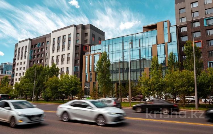 2-комнатная квартира · 70 м² · 7/9 этаж, проспект Мангилик Ел за ~ 70 млн ₸ в Астане, Есильский р-н — фото 9