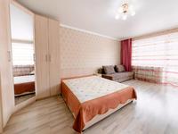 1-комнатная квартира · 40 м² · 2/5 этаж, проспект Бухар Жырау 75 за 12 000 〒 в Караганде, Казыбек би р-н