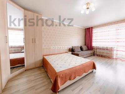 1-бөлмелі пәтер · 40 м² · 2/5 қабат, проспект Бухар Жырау 75, бағасы: 12 000 ₸ в Караганде, Казыбек би р-н