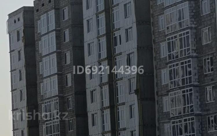 2-комнатная квартира, 68.6 м², 6/9 этаж, мкр Кокжиек, Мкр.Кокжиек 253 за 4.8 млн 〒 в Алматы, Жетысуский р-н — фото 2