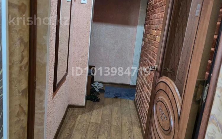 2-бөлмелі пәтер · 38 м² · 2/2 қабат, Жаугаш Батыра 9 — спиртзавод, бағасы: 7 млн ₸ в Таразе — фото 2