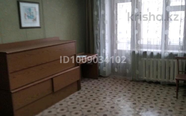 3-бөлмелі пәтер · 75 м² · 2 қабат, Сарайшык — Казахтелеком, завод Зенит, Акимат, бағасы: 18 000 ₸ в Уральске — фото 2