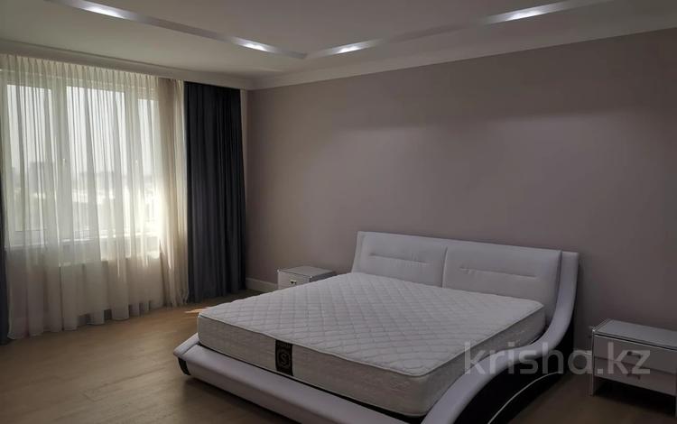 3-комнатная квартира · 130 м² · 6/21 этаж, Аль-фараби 77/3 за 1 млн ₸ в Алматы, Бостандыкский р-н — фото 2