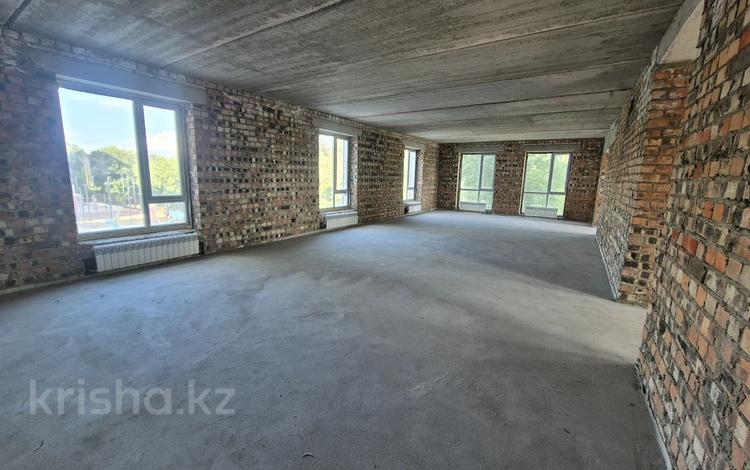4-комнатная квартира · 156 м² · 2/4 этаж, мкр Михайловка , Мукатая Жанибекова 122 за 57 млн ₸ в Караганде, Казыбек би р-н — фото 13