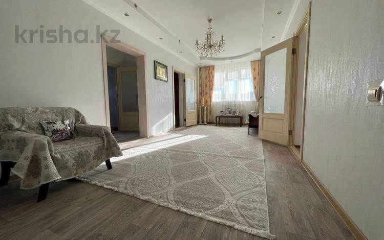 Отдельный дом · 5 комнат · 220 м² · 10 сот., мкр 8, Рыскулова 212 за 40 млн 〒 в Актобе — фото 2