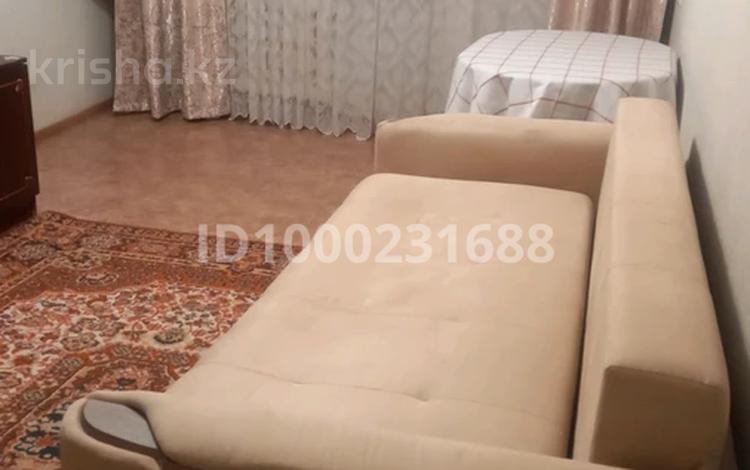 2-комнатная квартира · 46 м² · 2/5 этаж, 11а микрорайон 14 — Между остановок Горняк и Ласточка за 12.3 млн 〒 в Караганде, Алихана Бокейханова р-н — фото 2