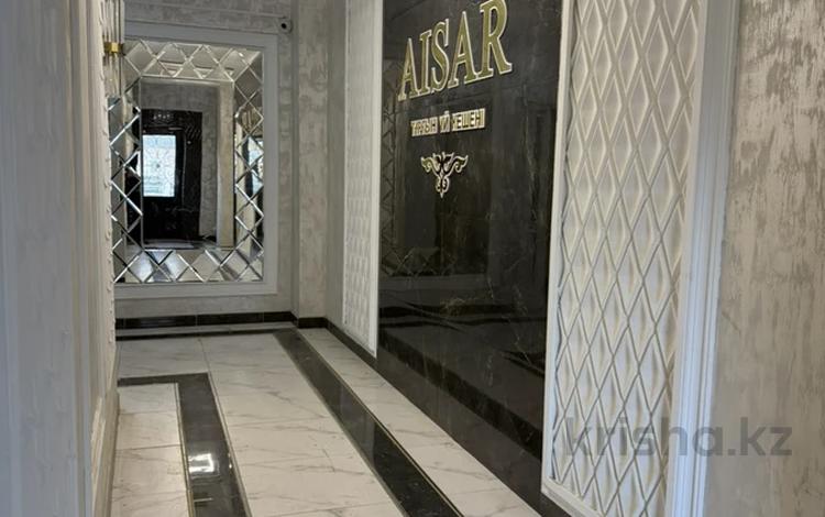1-комнатная квартира · 60 м² · 2/9 этаж, 16-й мкр 15/2 — Трк Актау за 12 000 ₸ — фото 2