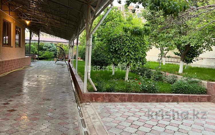 Отдельный дом · 7 комнат · 366 м² · 10 сот., мкр Северо-Восток 128 за 175 млн 〒 в Шымкенте, Каратауский р-н — фото 4