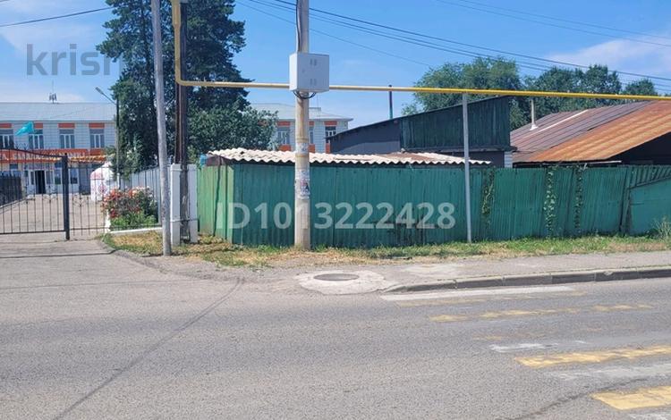 Отдельный дом · 4 комнаты · 54.4 м² · 10 сот., Абая 233 — Угол школы Токатаева за 30 млн ₸ в Есик — фото 2