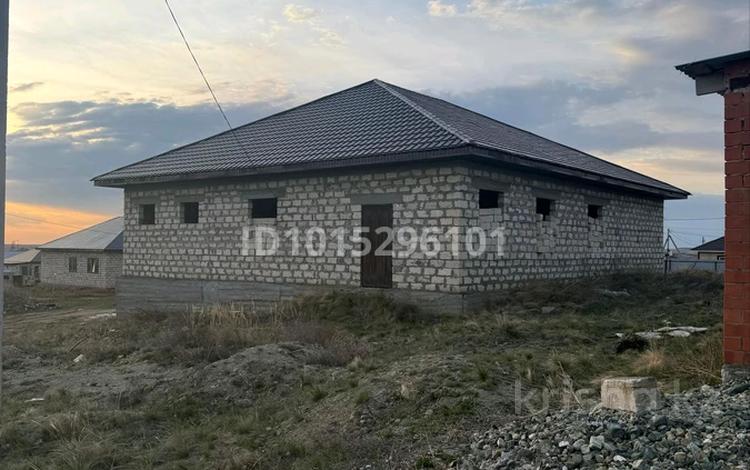 Жеке үй · 5 бөлме · 210 м² · 10 жүзд., Республика 515, бағасы: 18 млн ₸ в Хромтау — фото 2