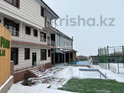 Дом · 4 комнаты · 500 м², Бургулюк — Бургулюк за 50 000 〒