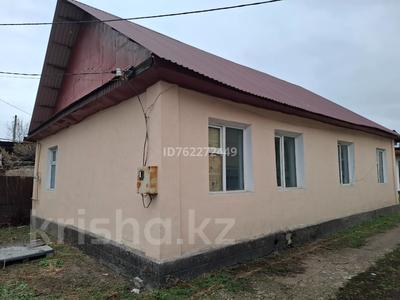 Отдельный дом · 4 комнаты · 100 м² · 6 сот., Жетысу улица 101 — Кунаева Абая за 200 000 〒 в Иргели