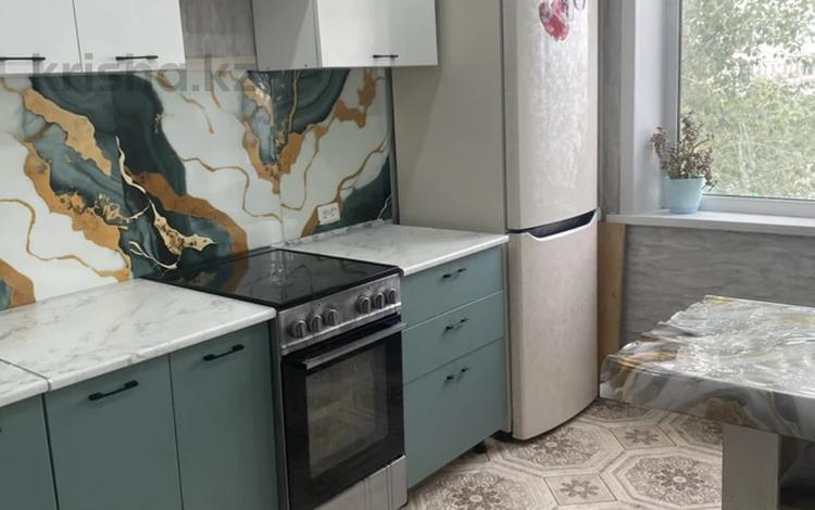 2-бөлмелі пәтер · 56 м² · 5/5 қабат, юность, бағасы: 15.9 млн ₸ в Семее, Красный Кордон — фото 2